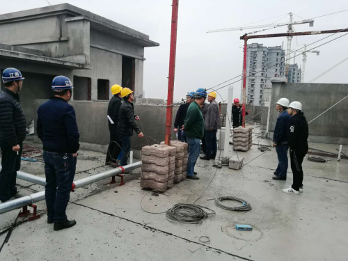 象湖隧道、九洲高架安顿房项目电动吊篮治理_乐盈VI官网