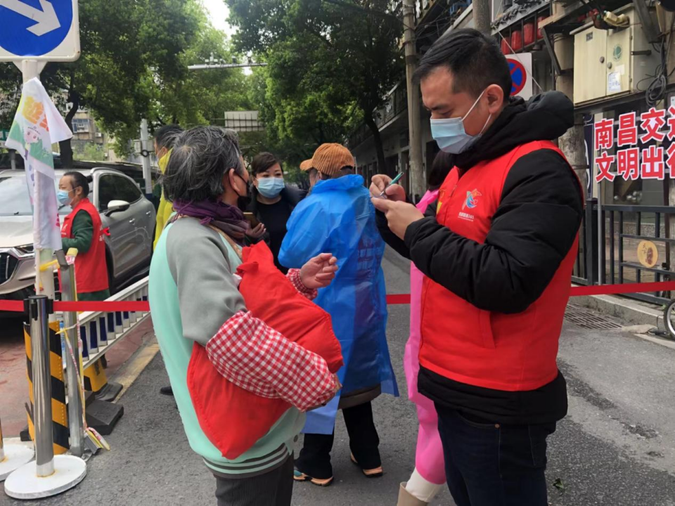 “江西好人”将见义勇为奖金所有捐出_乐盈VI官网