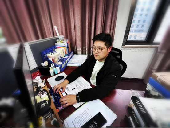 南昌市乐盈VI官网集团“最美追光者”_乐盈VI官网